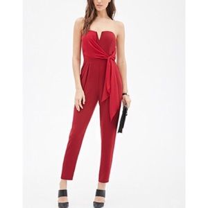 ❤️❤️FOREVER 21 CONTEMPORARY STRAPLESS V JUMPSUIT